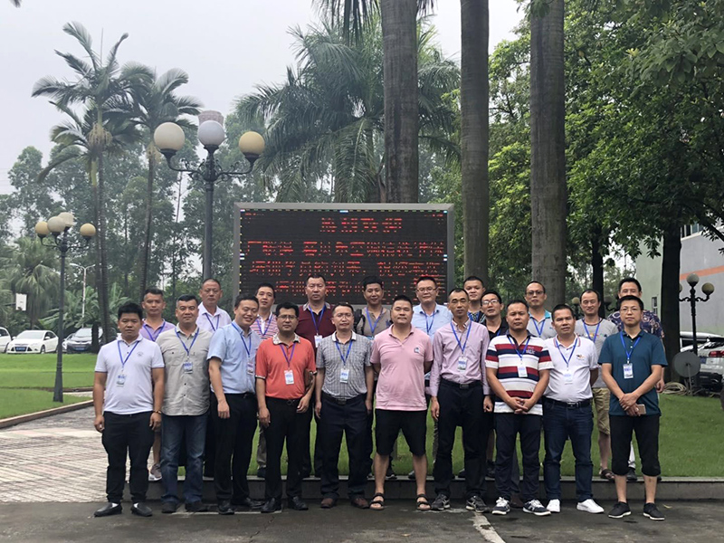 湖南世瑞環保科技有限公司,株洲治理餐飲油煙污染,廚房清理